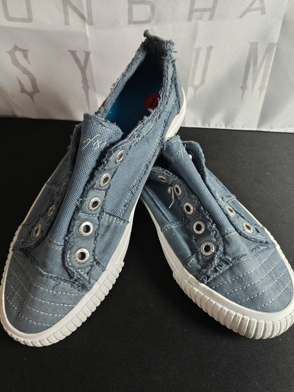 Blowfish Malibu Women's 10 Denim Distressed Frayed Slip On Sneakers New Blems